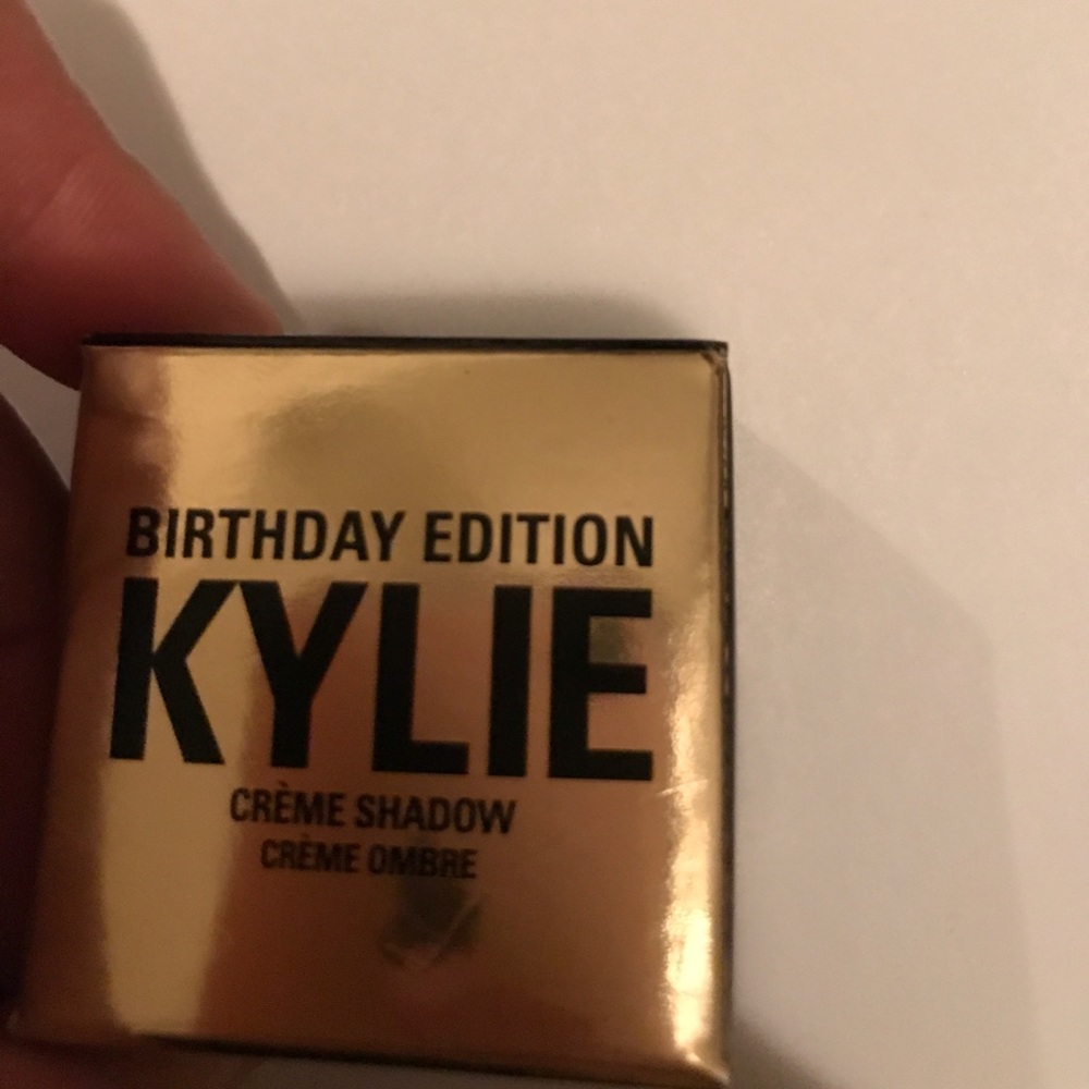 Kylie Creme shadow rose gold