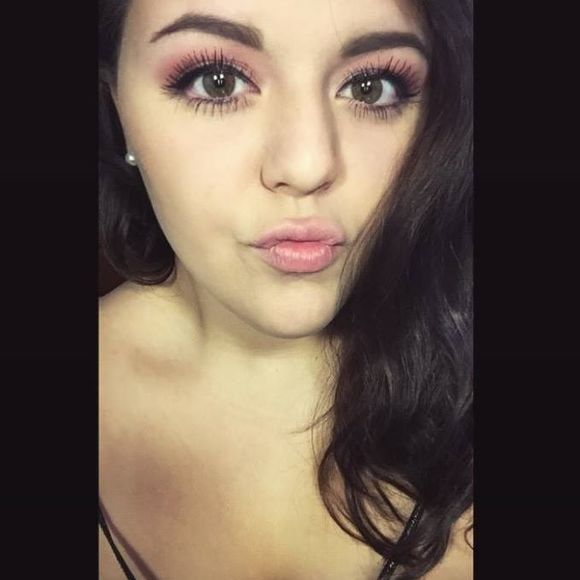 Meet your Posher, Kylee - Picture 1 of 1