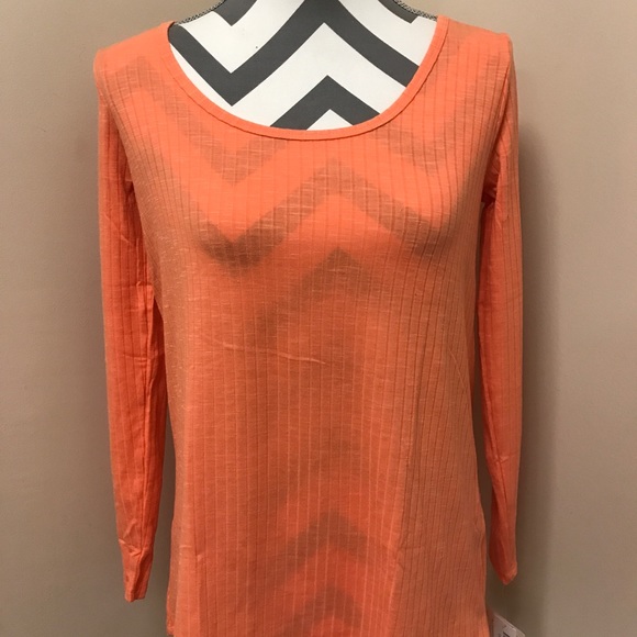 BMWT XXS lynnae by lularoe - Picture 1 of 5