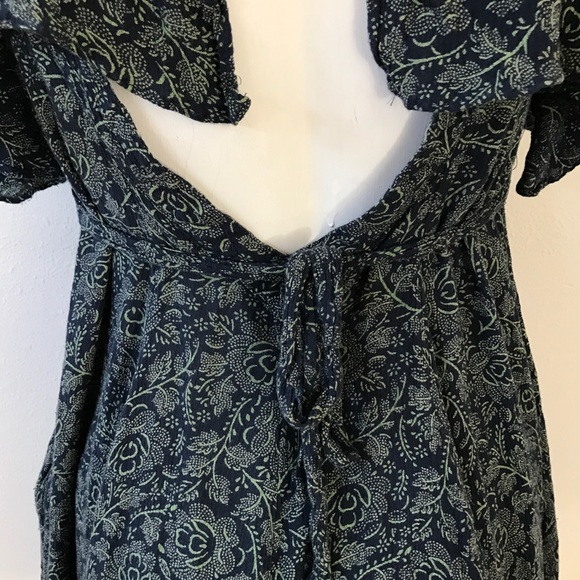 Urban Outfitters • Kimchi Blue Cape Sleeve Dress - Picture 8 of 8