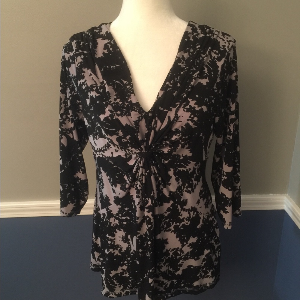 Adorable floral spandex fabric shirt
