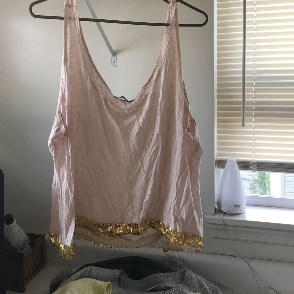 Woman's crop top tank top