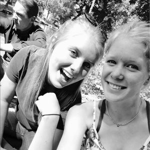 Meet your Posher, Manon