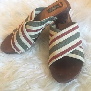 // vintage spanish clogs //