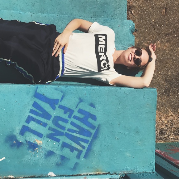 Meet your Posher, Kate Lauer! - Picture 3 of 6