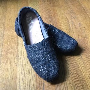 Black and Silver Toms