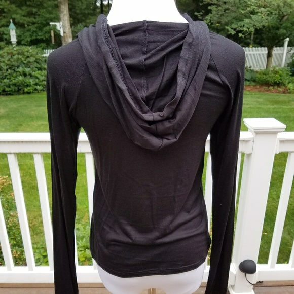 $5⭐️ HP Rose Hooded Long Sleeve T-Shirt - Picture 4 of 4