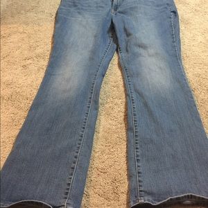 Bootcut jeans