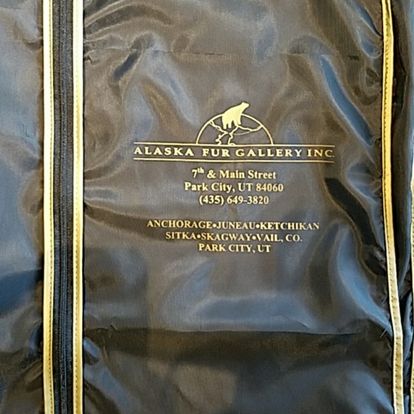 2019 Authentic mink fur coat - 3/4 length w/hoodie - Picture 2 of 8