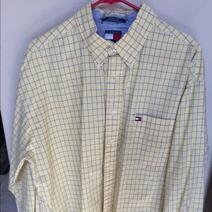 Men's Tommy Hilfiger button down. Size XL.