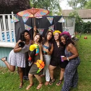 Meet your Posher, Tiffany