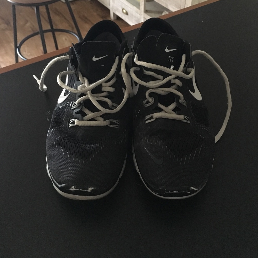 NIKE TRAINING SNEAKERS