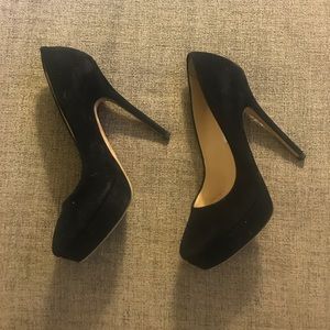 Jimmy Choo sz 36 black suede pump