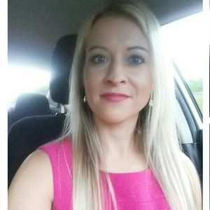 Meet your Posher, Carrie