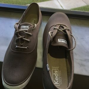 Women's size 9.5 Keds