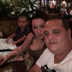 Meet your Posher, Mayvis