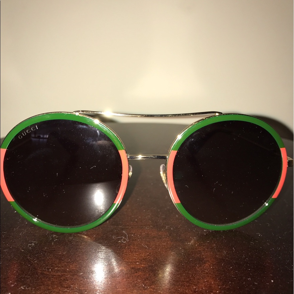 ❤️GUCCI SUNGLASSES❤️🖤 - Picture 5 of 7
