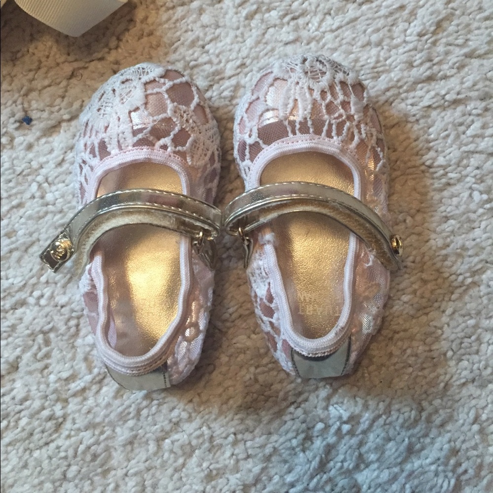 Baby lace shoes.