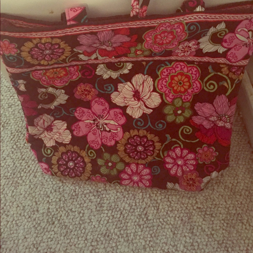 Vera Bradley tote! In great condition 😍😊