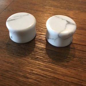 Howlite Stone Plugs 3/4