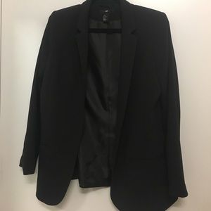 Sleek H&M black blazer, classy and long fit! - 12