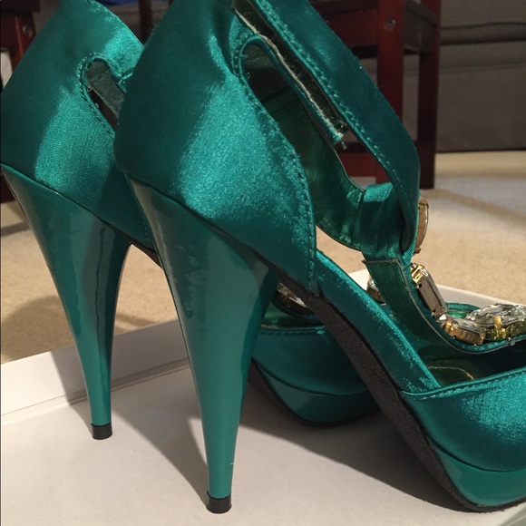 EXPRESS teal satin bejeweled heels open toe - Picture 4 of 7