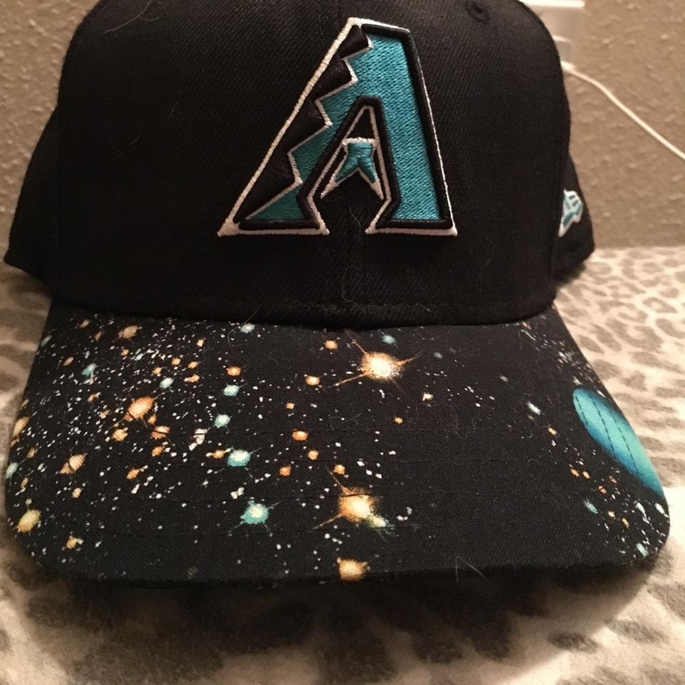 Brand new diamondbacks SnapBack with custom brim