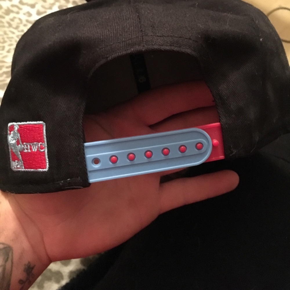 Throwback Houston Rockets SnapBack - Picture 2 of 2