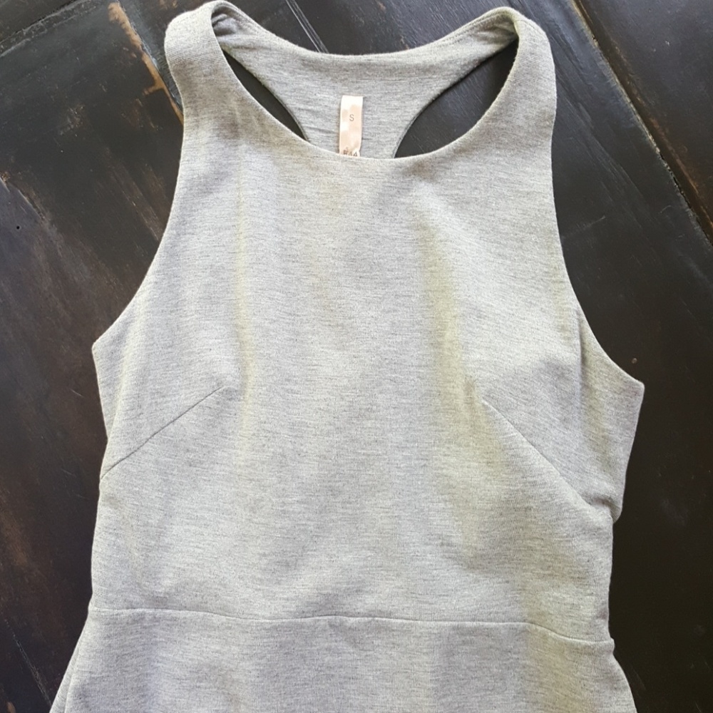 Dress - Picture 3 of 4