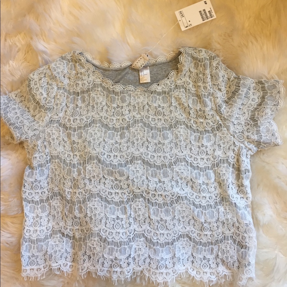 H&M cropped lace t-shirt, never worn!