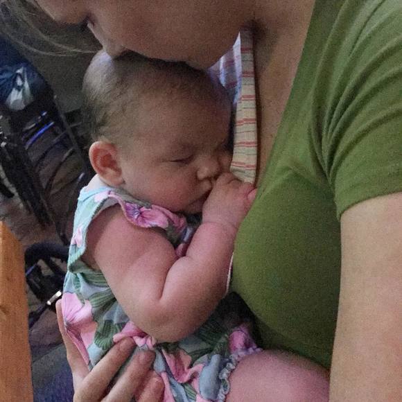 Meet your Posher, Lindsey - Picture 1 of 1