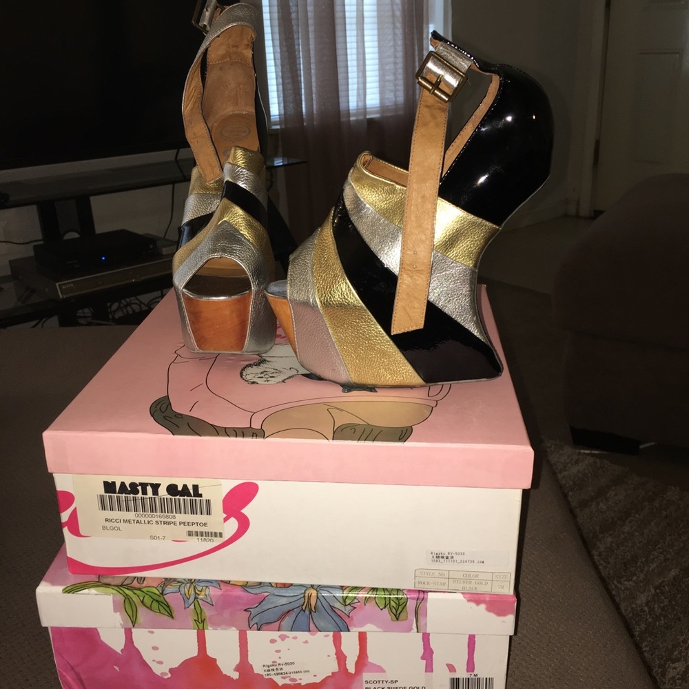 Ricci Metallic Stripe Peeptoe