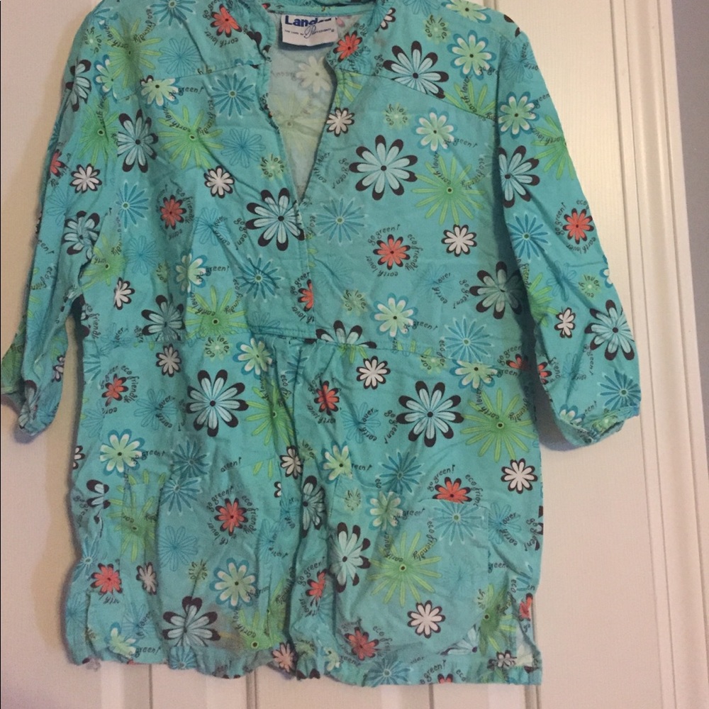 Scrub top