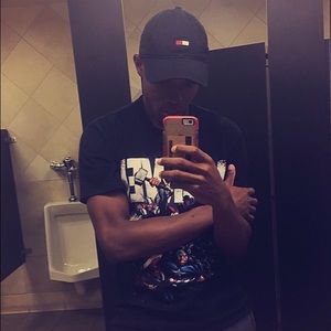 Meet your Posher, Emmanuel