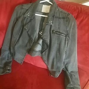 Women's Dark Gray Cropped Denim Jacket