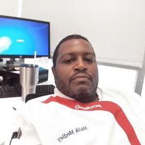 Meet your Posher, Malik