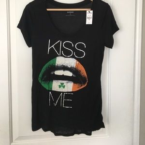 Express Kiss Me (Irish) Shirt sz Small NWT