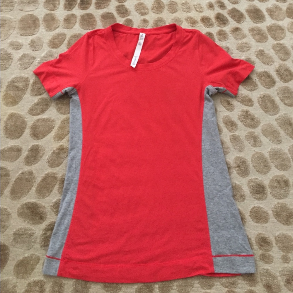 Lululemon top size 6