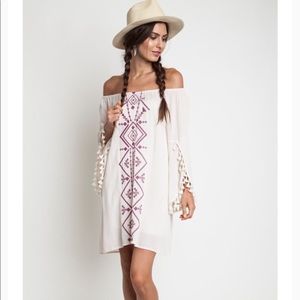 NWT Boutique Off the Shoulder Festival Dress