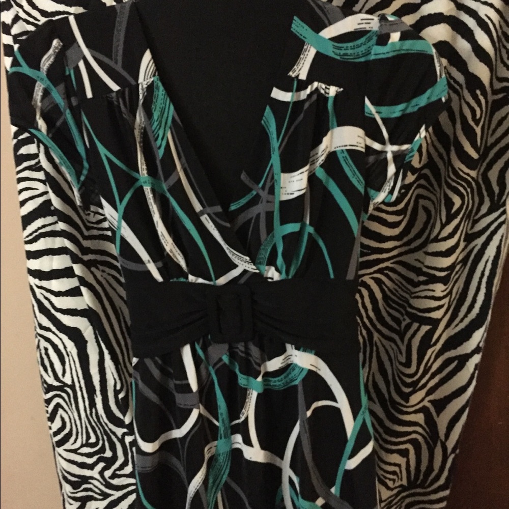 Women's Maurice's top