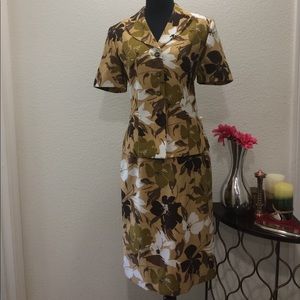 🍂🍁 EUC Two piece Women's suit size 6