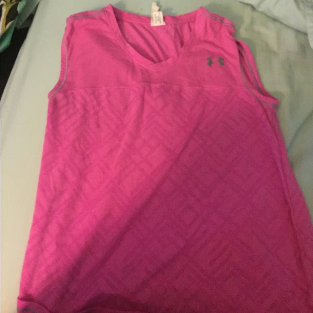 Under armour tank