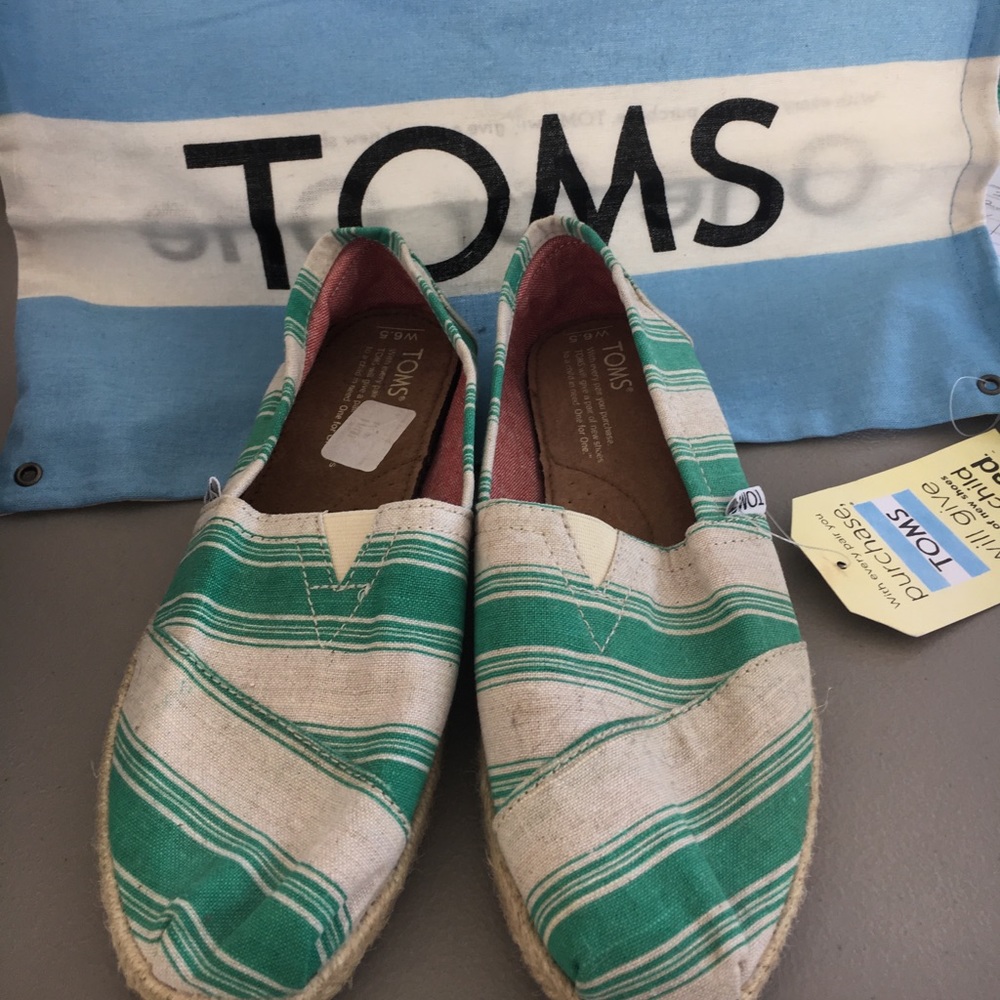 Toms