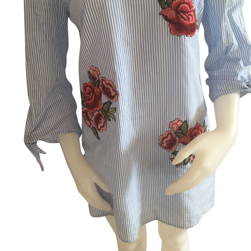 NWT Romeo & Juliet Couture Floral Women Blue Dress - Picture 2 of 4
