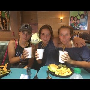 Meet your Posher, Bella