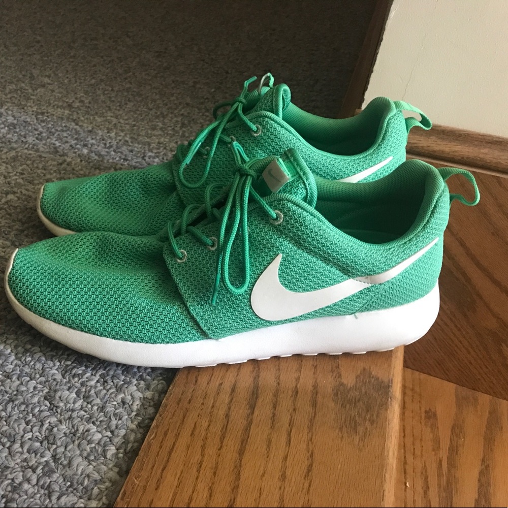 Green Nike Roshes