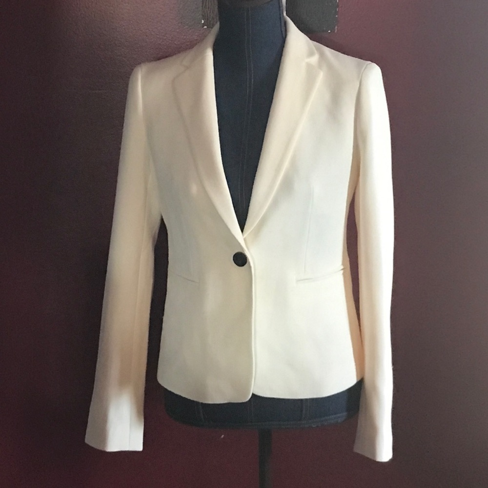 Brand New w/tag.  One button blazer.