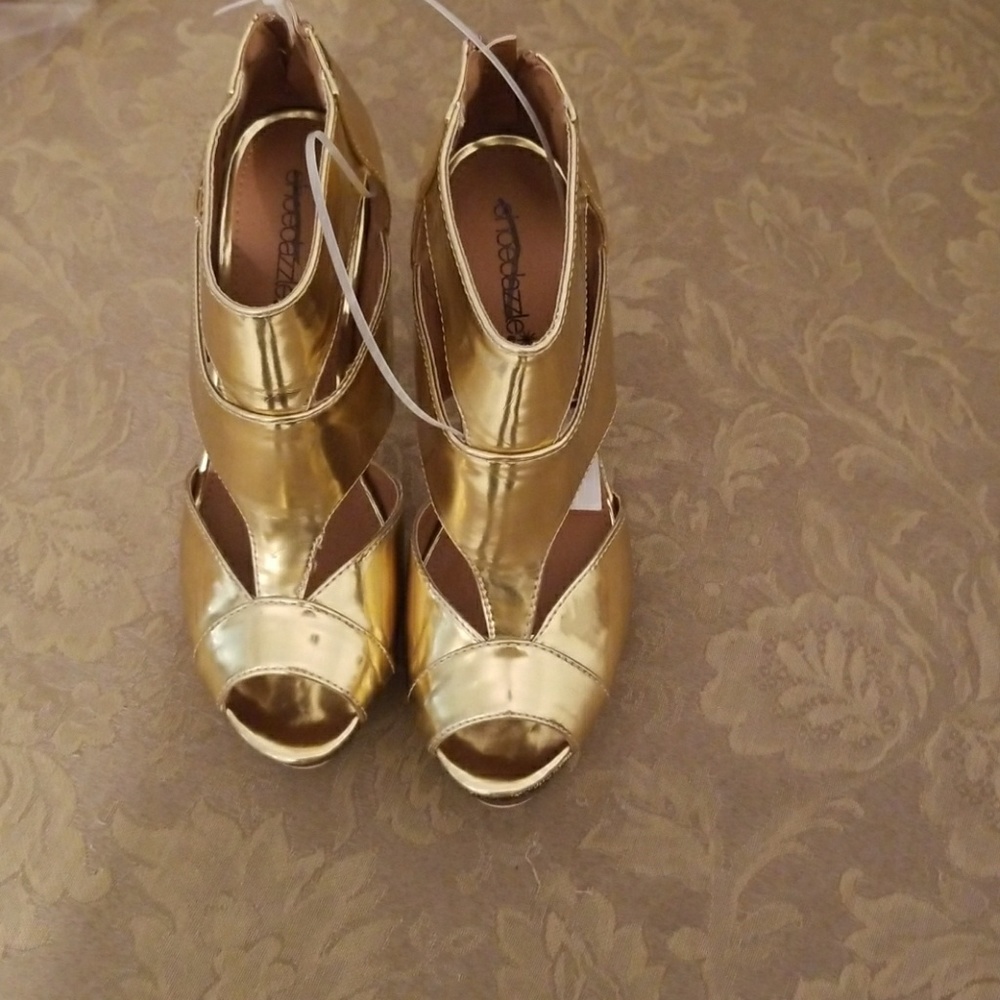 Shoedizzle