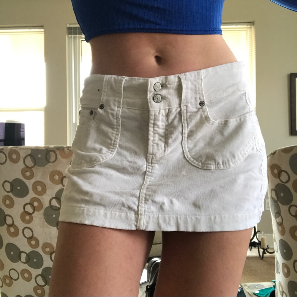 2000s white  mini skirt