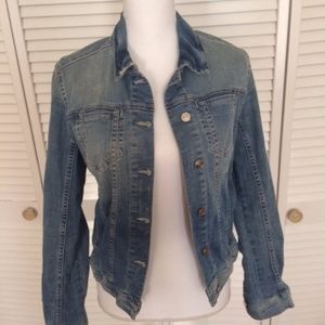 ⚡️SALE!!!⚡️Zara Denim Jacket Size Small